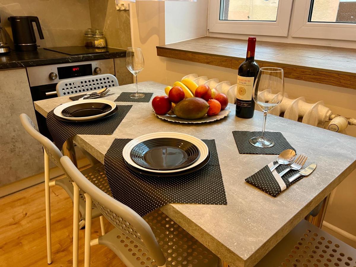 Apartamenty Koktajlove Кельце Екстер'єр фото