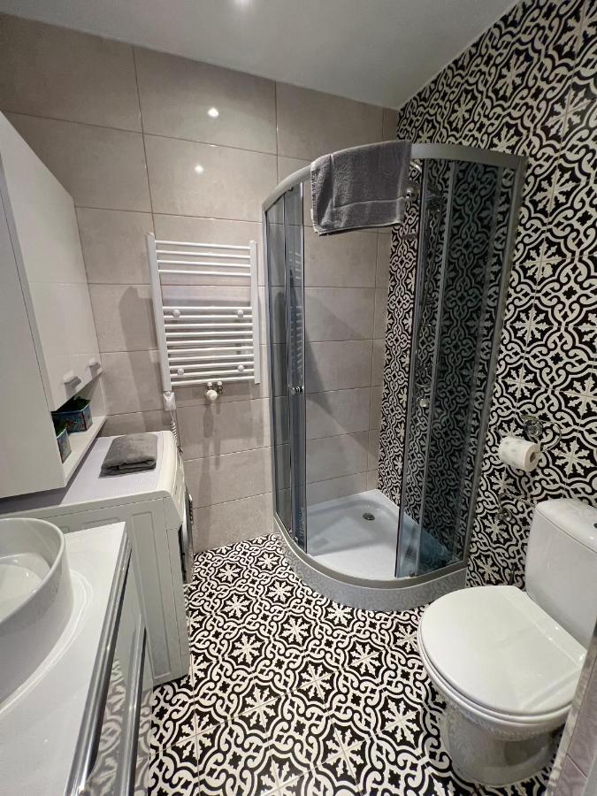 Apartamenty Koktajlove Кельце Номер фото