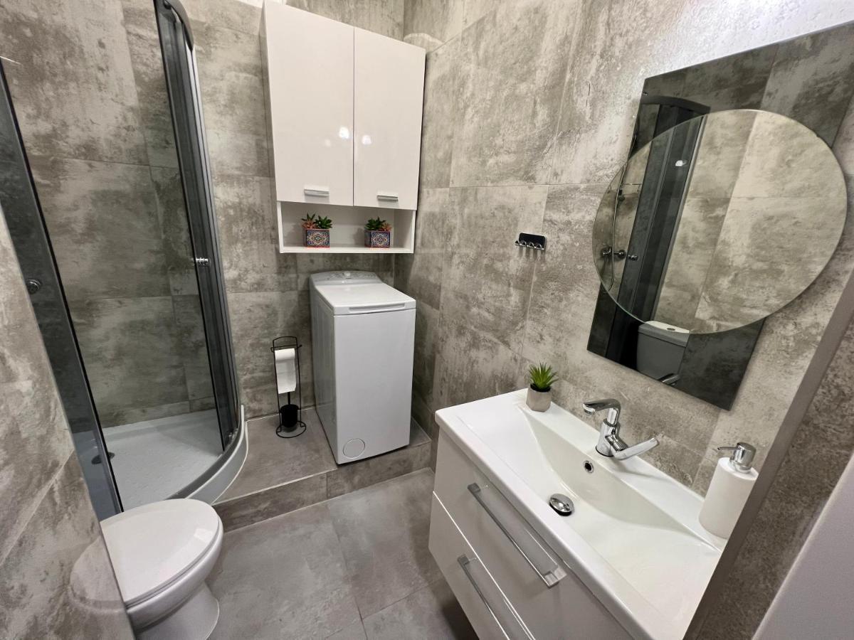 Apartamenty Koktajlove Кельце Екстер'єр фото