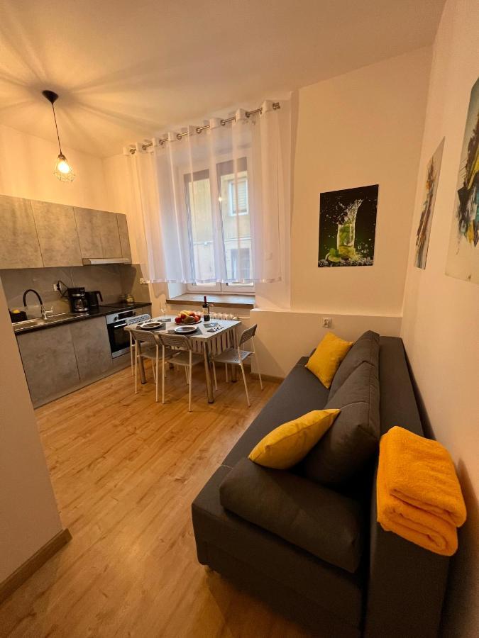 Apartamenty Koktajlove Кельце Екстер'єр фото