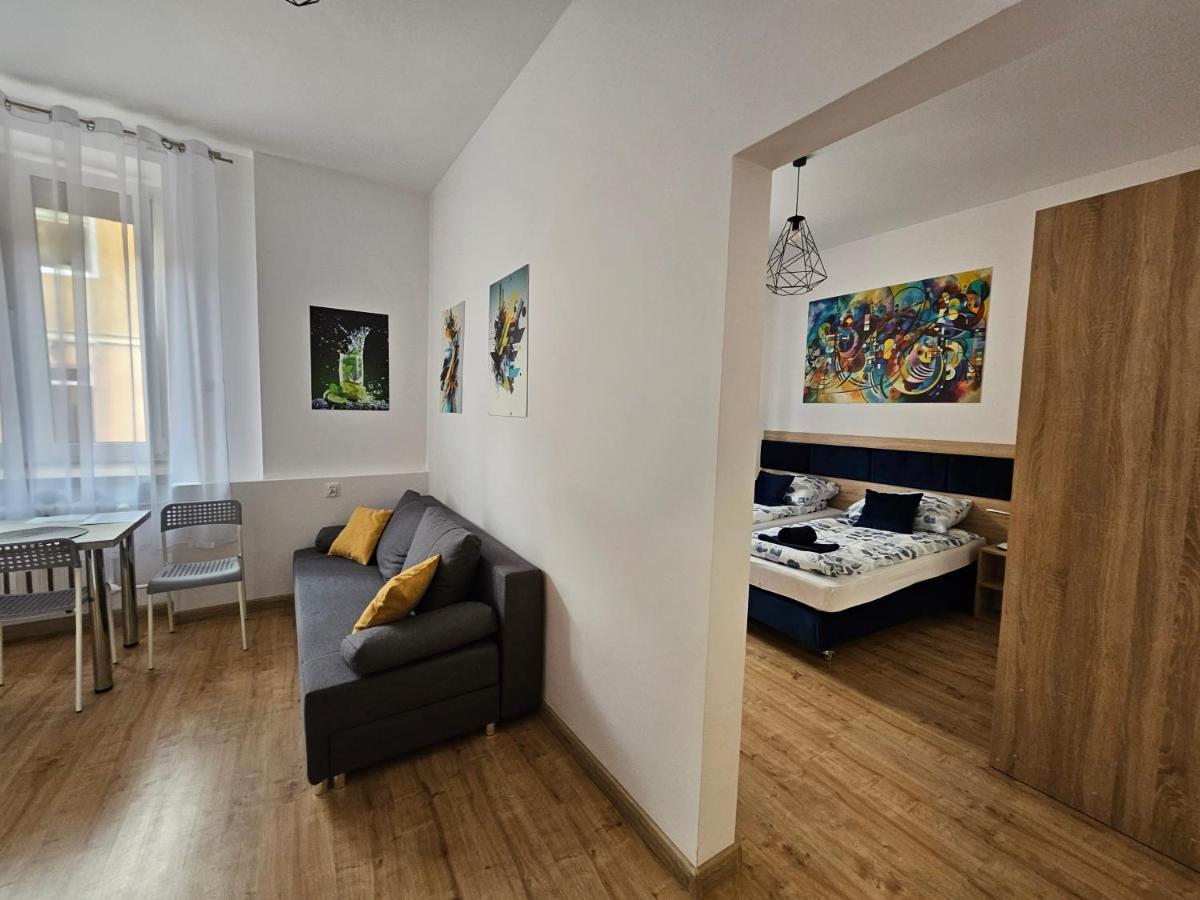 Apartamenty Koktajlove Кельце Екстер'єр фото