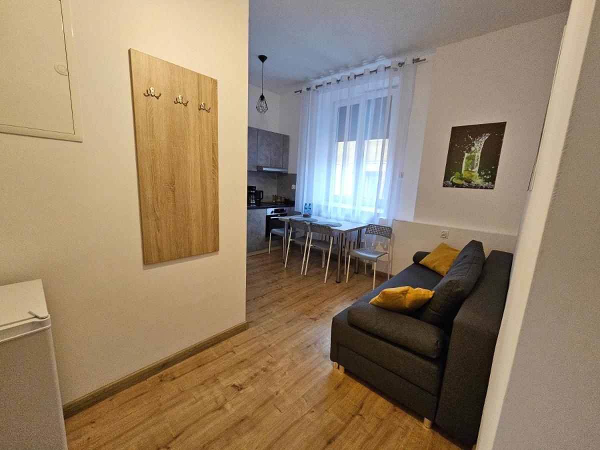 Apartamenty Koktajlove Кельце Екстер'єр фото