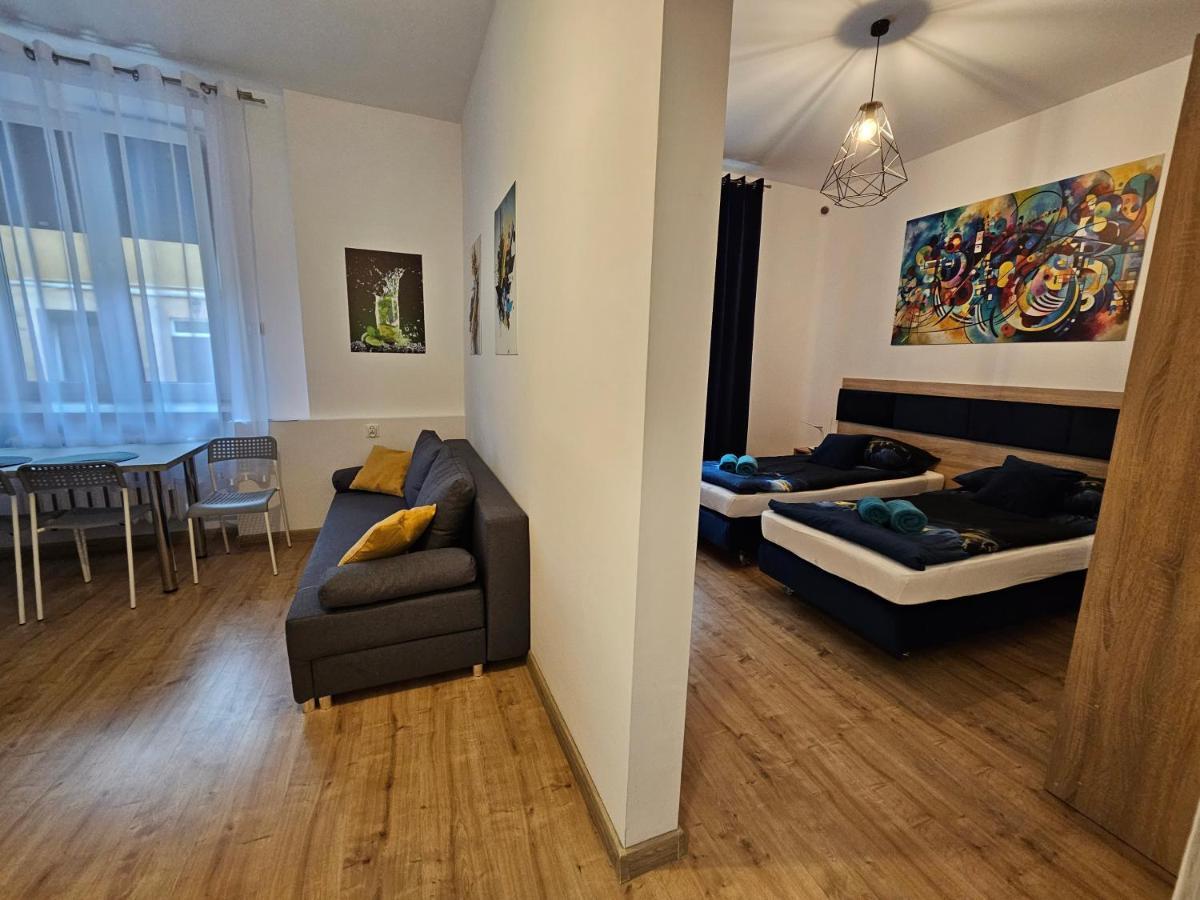 Apartamenty Koktajlove Кельце Екстер'єр фото